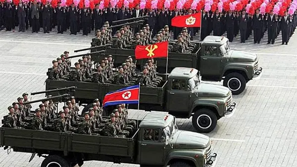 North Korea Threatens The US With Long-Range Nukes, What Does Obama Do?