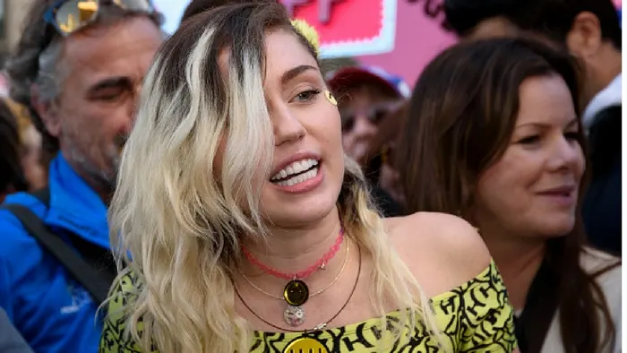 Trump-Hating Miley Cyrus Just Got Smacked With The Heat Of A Thousand Suns